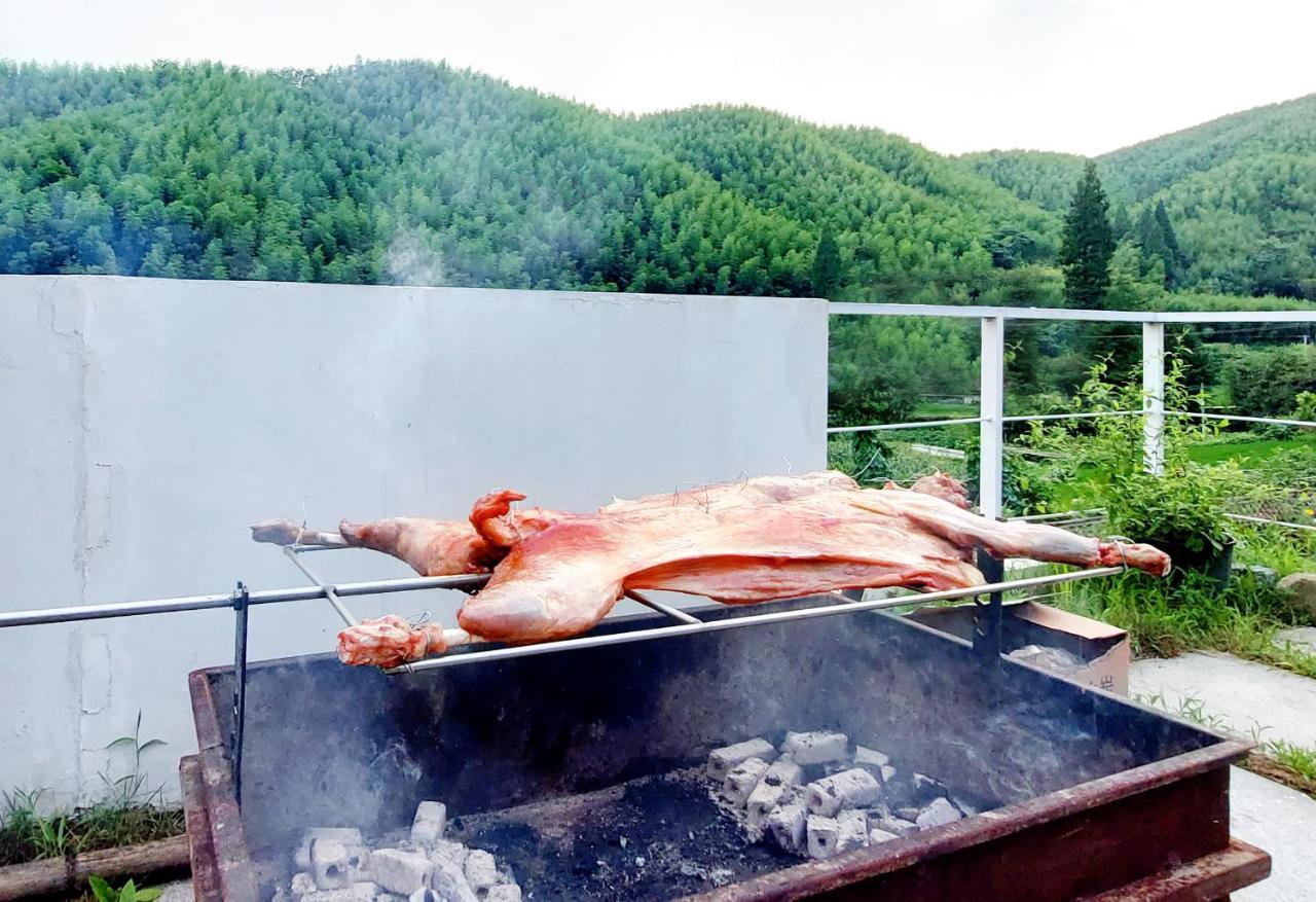 Moganshan Naicang Boutique Hotel Deqing Bagian luar foto